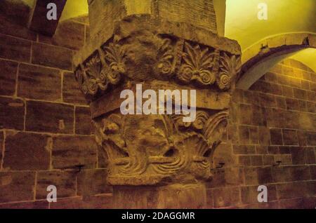 Ein Rundgang durch den Bremer Dom und den Hauptkeller ist ein unvergessliches Erlebnis. Stockfoto