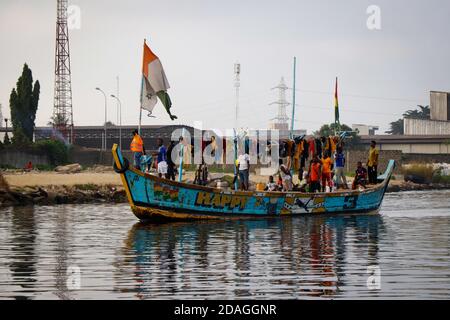 Bootsfahrt über die Lagune, Abidjan, Elfenbeinküste Stockfoto