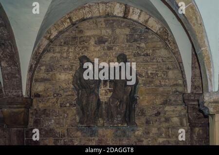 Ein Rundgang durch den Bremer Dom und den Hauptkeller ist ein unvergessliches Erlebnis. Stockfoto