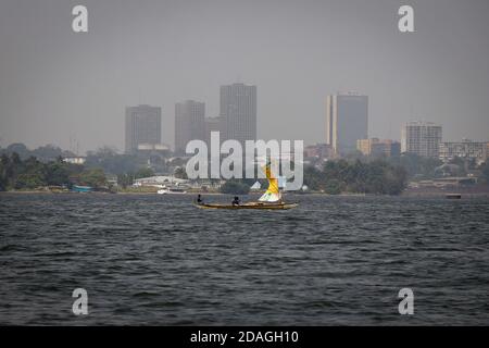 Bootsfahrt über die Lagune, Abidjan, Elfenbeinküste Stockfoto