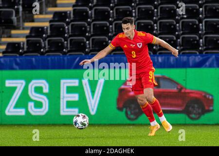 Swansea, Großbritannien. November 2020. Tom Lawrence von Wales im Kampf gegen die USA. Internationales Freundschaftsspiel, Wales gegen USA im Liberty Stadium in Swansea am Donnerstag, 12. November 2020. Dieses Bild darf nur für redaktionelle Zwecke verwendet werden. Nur redaktionelle Verwendung, Lizenz für kommerzielle Nutzung erforderlich. Keine Verwendung in Wetten, Spiele oder ein einzelner Club / Liga / Spieler Publikationen. PIC von Lewis Mitchell / Andrew Orchard Sport Fotografie / Alamy Live News Kredit: Andrew Orchard Sport Fotografie / Alamy Live News Stockfoto