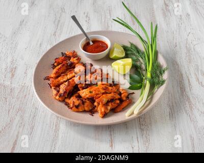 Indisches Essen. Kerala Chicken Pakoda. Leckere Pakoras im südindischen Stil zubereitet. Stockfoto