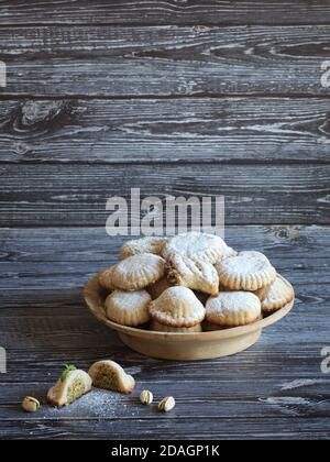 Eid muslim süß kahk. Arabische Süßigkeiten für Ramadan und Eid. Stockfoto