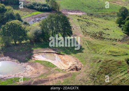 Biotopmessung, Schaffung von Teichen, Becken, Kurven, Sandflächen und cairns, Luftaufnahme, Deutschland, Schleswig-Holstein, Laemmerhof Panten Stockfoto