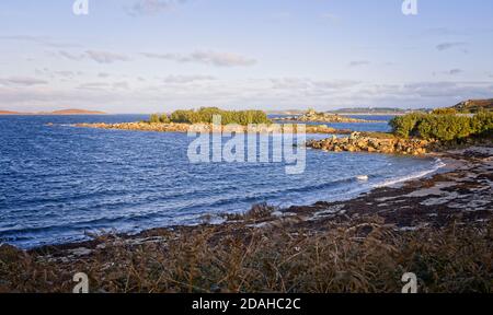 Newford Island von Thomas Porth, St Mary's, Scilly Isles, Cornwall, England, Großbritannien. Stockfoto