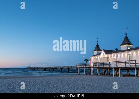 Geographie / Reisen, Deutschland, Mecklenburg-Vorpommern, Ahlbeck, Seebrücke im Ostseebad Ah, Zusatz-Rights-Clearance-Info-Not-available Stockfoto