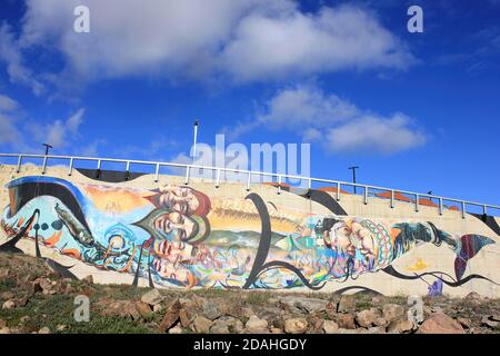 Inuit Art - Bowhead Whale - Im Qikiqtani General Hospital, Iqaluit, Baffin Island, Nunavut, Kanada Stockfoto