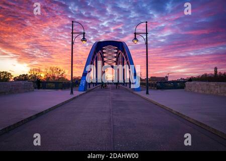 Die Sternbrücke in Magdeburg Stockfoto