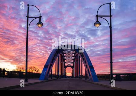 Die Sternbrücke in Magdeburg Stockfoto