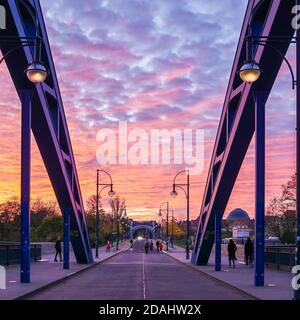 Die Sternbrücke in Magdeburg Stockfoto