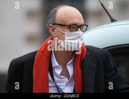 London, Großbritannien. November 2020. Dominic Cummings, Chefberater von Boris Johnson, kommt an seinem letzten Arbeitstag in der Downing Street an. Später an diesem Tag verließ er 10 Downing Street für immer. Kredit: Mark Thomas/Alamy Live Nachrichten Stockfoto