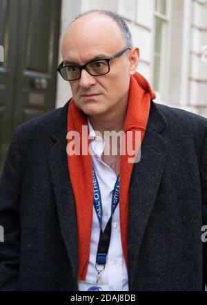 London, Großbritannien. November 2020. Dominic Cummings, Chefberater von Boris Johnson, kommt an seinem letzten Arbeitstag in der Downing Street an. Später an diesem Tag verließ er 10 Downing Street für immer. Kredit: Mark Thomas/Alamy Live Nachrichten Stockfoto