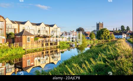 Tewkesbury und der Fluss Avon bei Tewkesbury Mill St Marys Straße auf dem Severn Way Gloucestershire England GB UK Europa Stockfoto