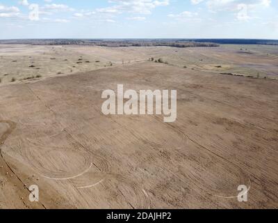 Behandeltes Farmfeld, Luftaufnahme. Landwirtschaftliche Flächen. Stockfoto