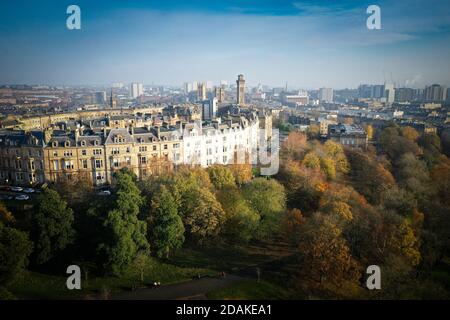 Luftdrohnenansicht von Park Terrace Glasgow Stockfoto