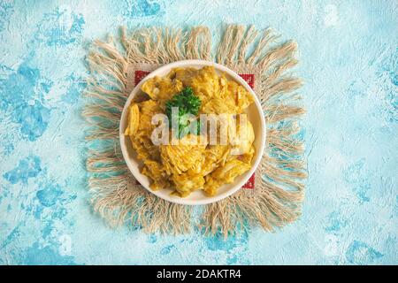 Köstliche und würzige Chicken Curry Braten aus der indischen Küche Stockfoto