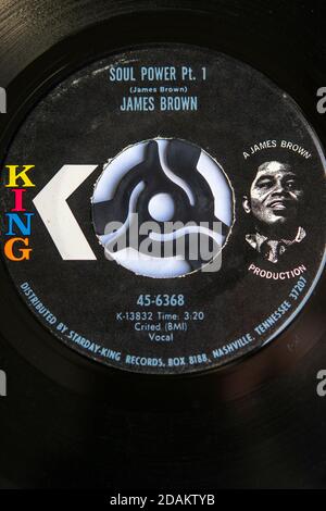 Seven Inch Vinyl Single Version von Soul Power Part 1 von James Brown, erschienen auf dem King Label Stockfoto