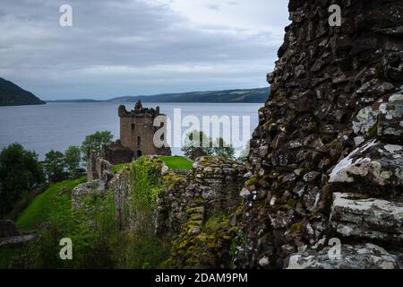 Urquhart Castle am Ufer des Loch Ness in den Highland, Schottland Stockfoto