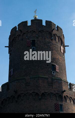 Der alte holländische 'Kruittoren (Pulverturm) im Kronenburgerpark fotografiert in Nijmegen, Niederlande Stockfoto