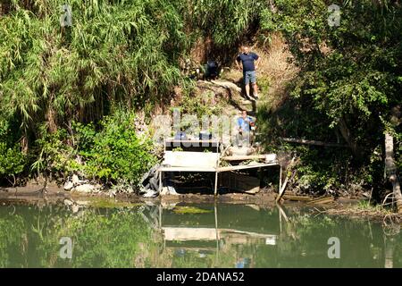 gita sul Tevere tra Roma e Ostia Stockfoto