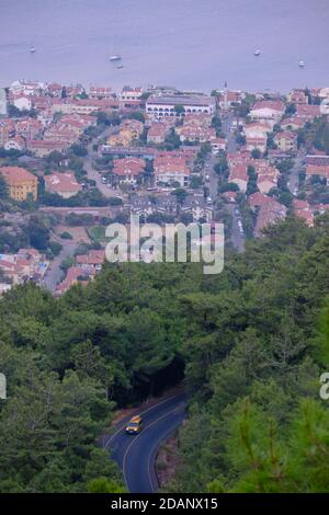 Straße nach Turunc Dorf in der Nähe von Marmaris, Türkei Stockfoto