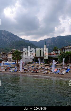 Moody Herbstwetter am Turunc Strand in der Nähe von Marmaris, Türkei Stockfoto