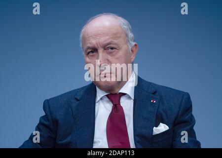Paris, Frankreich, 12. november 2018, Laurent Fabius, ehemaliger Premierminister der Republik Frankreich, beim Pariser Friedensforum, François Loock/Alamy Stockfoto