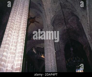 INTERIOR DE LAS NAVES. Lage: CATEDRAL-INTERIOR. Barcelona. SPANIEN. Stockfoto