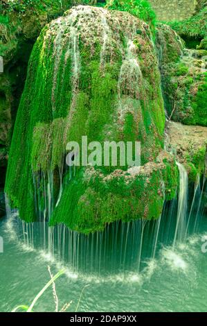 Draufsicht auf den Bigar Wasserfall, Naturschutzgebiet in den Anina Bergen Stockfoto