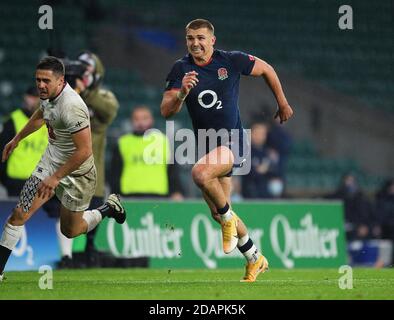 Twickenham, England, 14. November 2020 Englands Henry Slade. England / Georgien. Quilter International. Kredit : Mark Pain / Alamy Live Nachrichten Stockfoto