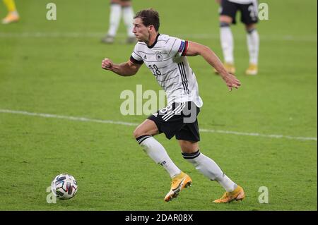 Leipzig, Deutschland. 15. Nov, 2020. firo: 14.11.2020 Fußball, Fußball: UEFA NATIONS LEAGUE, Landerspiel Nationalmannschaft Deutschland, GER - Ukraine Leon Goretzka, individuelle Aktion Quelle: dpa/Alamy Live News Stockfoto