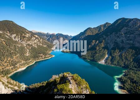 Blick auf Plansee, hinter Schönjoechl, Wanderung nach Schrofennas, Ammergauer Alpen, Reutte Kreis, Tirol, Österreich Stockfoto