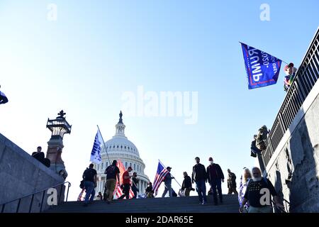 Pro-Trump MAGA marschieren am Samstag, den 14. November 2020, im US-Kapitol in Washington, DC.Quelle: Rod Lampey/CNP weltweite Nutzung Stockfoto