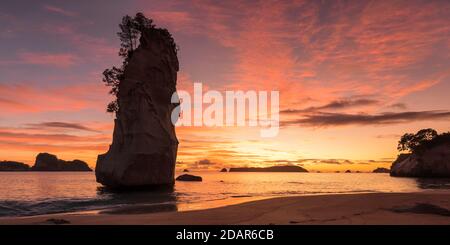 Cathedral Cove, Ozeanien, Cathedral Cove Marina Reserve, Coromandel Peninsula, Waitako, Nordinsel, Neuseeland Stockfoto