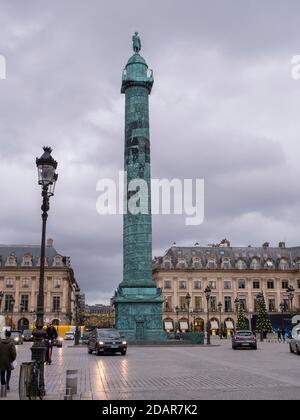 Siegessäule Colonne Vendome am Place Vendome, Paris, Frankreich Stockfoto