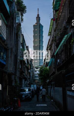 Taipei 101 Tower von der Songyong Road, Taipei, Taiwan Stockfoto