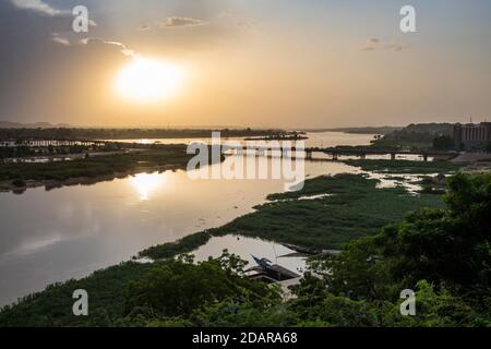 Fluss Niger bei Sonnenuntergang, Niamey, Niger Stockfoto
