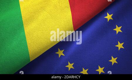Mali und Europäische Union zwei Flaggen Textiltuch, Stoff Textur Stockfoto