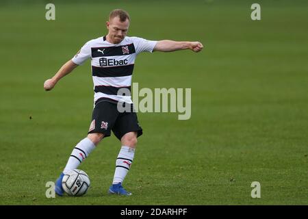 DARLINGTON, ENGLAND. 14. NOVEMBER Adam Campbell von Darlington während des Vanarama National League North Match zwischen Darlington und AFC Telford United in Blackwell Meadows, Darlington am Samstag, 14. November 2020. (Kredit: Mark Fletcher, Mi News) Kredit: MI Nachrichten & Sport /Alamy Live Nachrichten Stockfoto