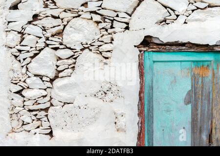 Weiß getünchte Hauswand mit Natursteinen in Agulo, La Gomera, Kanarische Inseln, Spanien, Westeuropa Stockfoto