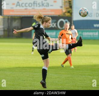 Aalst, Belgien. November 2020. Aalsts Verteidiger Tiana Andries im Bild während eines weiblichen Fußballspiels zwischen Eendracht Aalst und SV Zulte Waregem am siebten Spieltag der Saison 2020 - 2021 der belgischen Scooore Womens Super League, Samstag, 14. November 2020 in Aalst, Belgien . FOTO SPORTPIX.BE Dirk VUYLSTEKE Dirk Vuylsteke Sportpix.be Quelle: SPP Sport Presse Foto. /Alamy Live Nachrichten Stockfoto