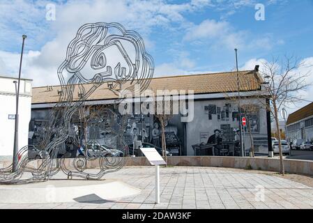 Olhao, Algarve, Portugal - Februar 2020: Straßenkunst in den Straßen der Stadt Stockfoto