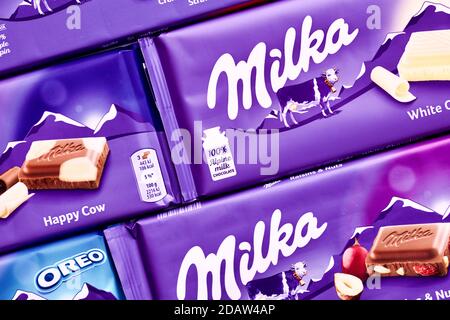 Milka Verschiedene Pralinen Bars Stockfoto