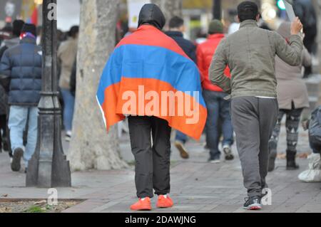 Boston, Massachusetts, USA. November 2020. Die armenischen Amerikaner protestieren weiterhin gegen die Angriffe Aserbaidschans und der Türkei auf die Republik Arzakh, Berg-Karabach und gegen die Zerstörung von Zivil- und Kulturgütern in den Regionen, die im Rahmen des Waffenstillstands und des Endes des 45-tägigen Krieges um die Kontrolle der Region der aserbaidschanischen Kontrolle übergeben werden sollen. Quelle: Kenneth Martin/ZUMA Wire/Alamy Live News Stockfoto