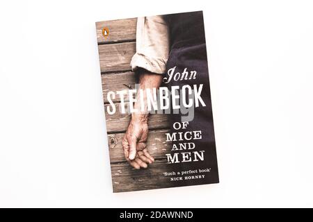 Von Mäusen und Männern - John Steinbeck - Taschenbuch Stockfoto