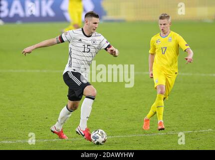 Niklas Sule aus Deutschland und Oleksandr Zinchenko aus der Ukraine während der UEFA Nations League, Qualifikationsspiel zwischen Deutschland und Uktine am 14. November 2020 in der Red Bull Arena in Leipzig - Foto Ralf Ibing / firo Sportphoto / DPPI / LM Stockfoto