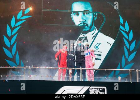 Tuzla in der Nähe von Istanbul, Türkei. 15. November 2020. Podium HAMILTON Lewis (gbr), Mercedes AMG F1 GP W11 Hybrid EQ Power+, WOLFF Toto (aut), Teamchef & CEO Mercedes AMG F1 GP, VETTEL Sebastian (ger), Scuderia Ferrari SF1000, PEREZ Sergio (mex), Racing Point F1 RP20, Portrait während des Formel 1 DHL Turkish Grand Prix 2020, Vom 13. Bis 15. November 2020 im Intercity Istanbul Park, in Tuzla, in der Nähe von Istanbul, Türkei - Foto Antonin Vincent / DPPI / LM Credit: Gruppo Editoriale LiveMedia/Alamy Live News Stockfoto