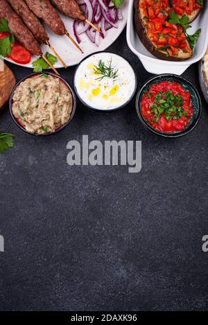 Baba ganoush, tzatziki und Tomate ezme Stockfoto