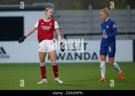 Borehamwood, Großbritannien. November 2020. Vivianne Miedema (#11 Arsenal) Gesten während des FA Women's Super League-Spiels zwischen Arsenal und Chelsea im Meadow Park in Borehamwood. FEDERICO GUERRA MARANESI/SPP Quelle: SPP Sport Press Foto. /Alamy Live Nachrichten Stockfoto