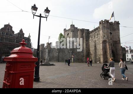 Abbildung zeigt das Schloss Gravensteen, Sonntag, 19. April 2020, in Gent. BELGA FOTO NICOLAS MAETERLINCK Stockfoto